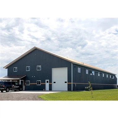 Garaža sa čeličnim okvirom