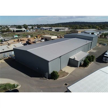 Šupa sa čeličnim okvirom